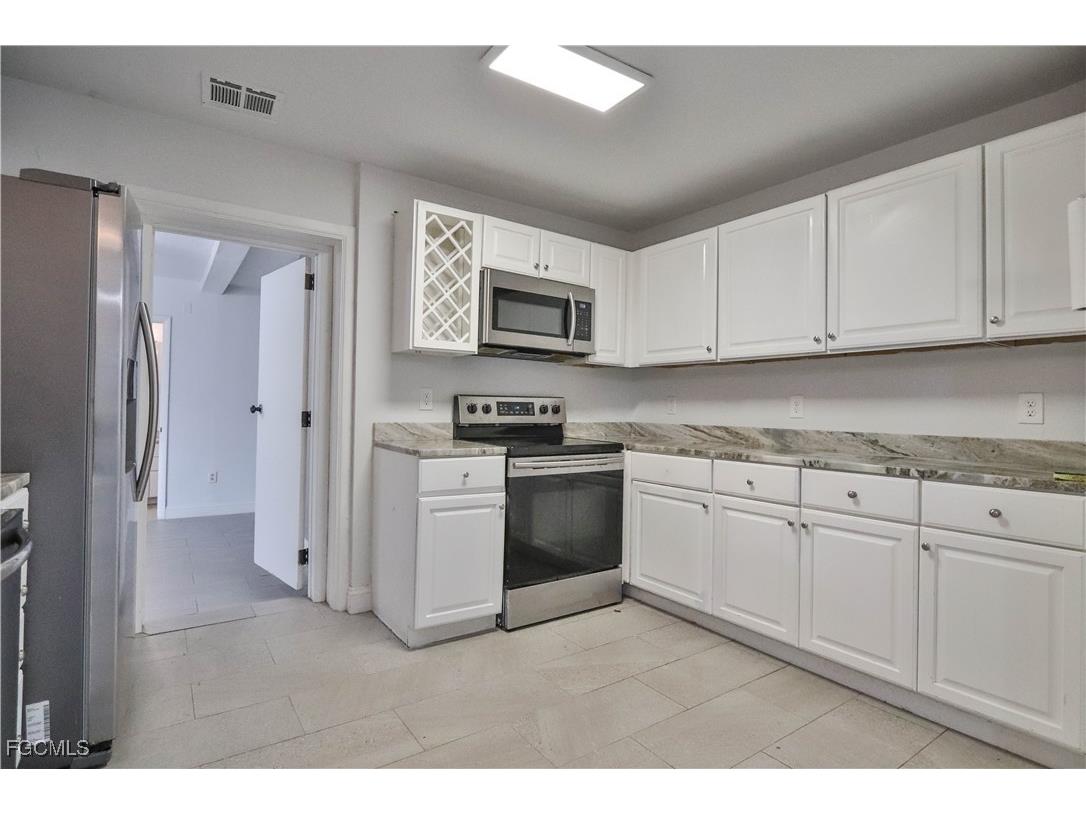 305 Bougainvillea Road W Lehigh Acres FL 33936 2025013735 image8