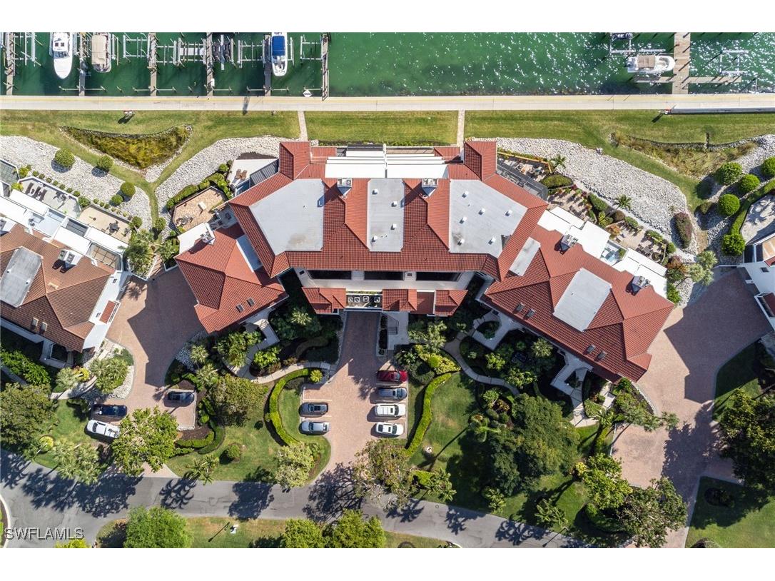 305 La Peninsula Boulevard #305 Naples FL 34113 225082223 image23