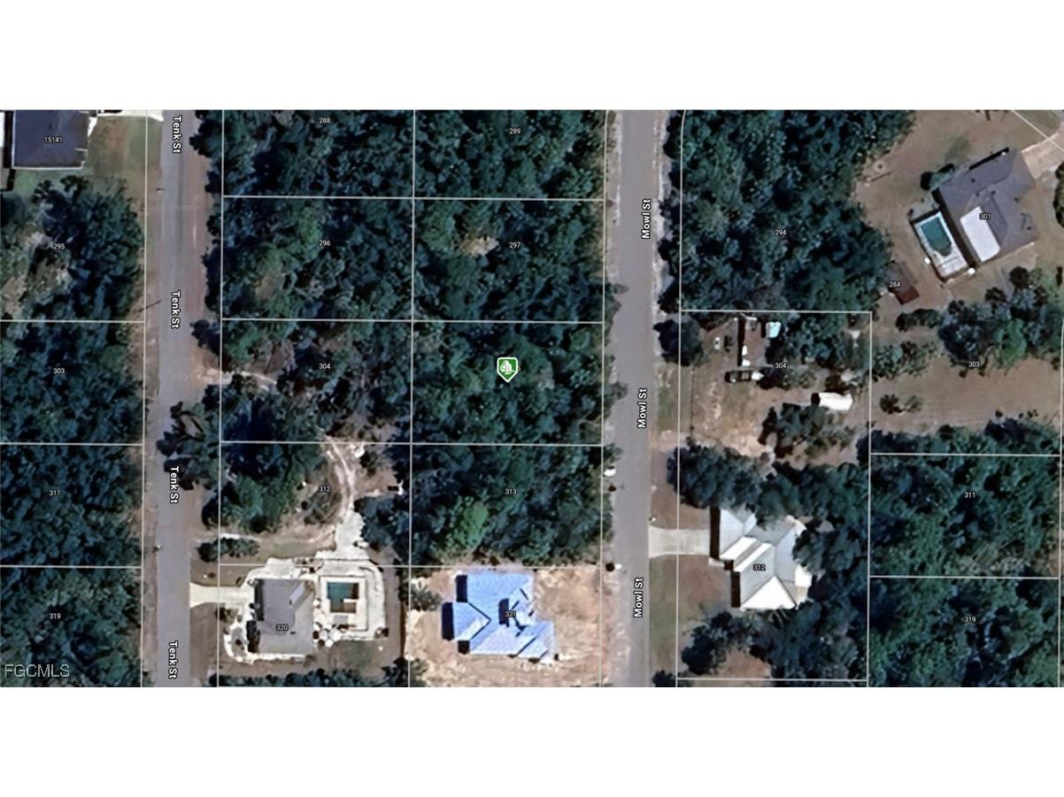 305 Mowl Street Port Charlotte FL 33953 2025012275 image1