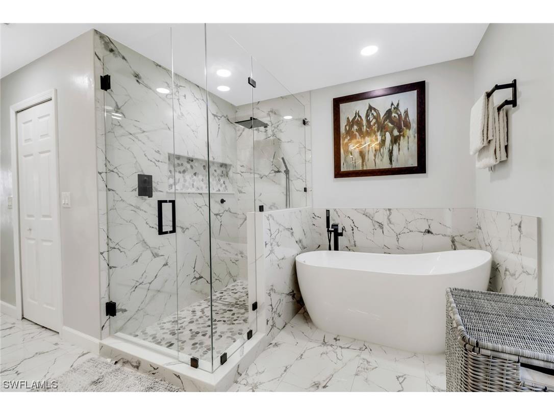 305 NE 15th Terrace Cape Coral FL 33909 223060537 image1