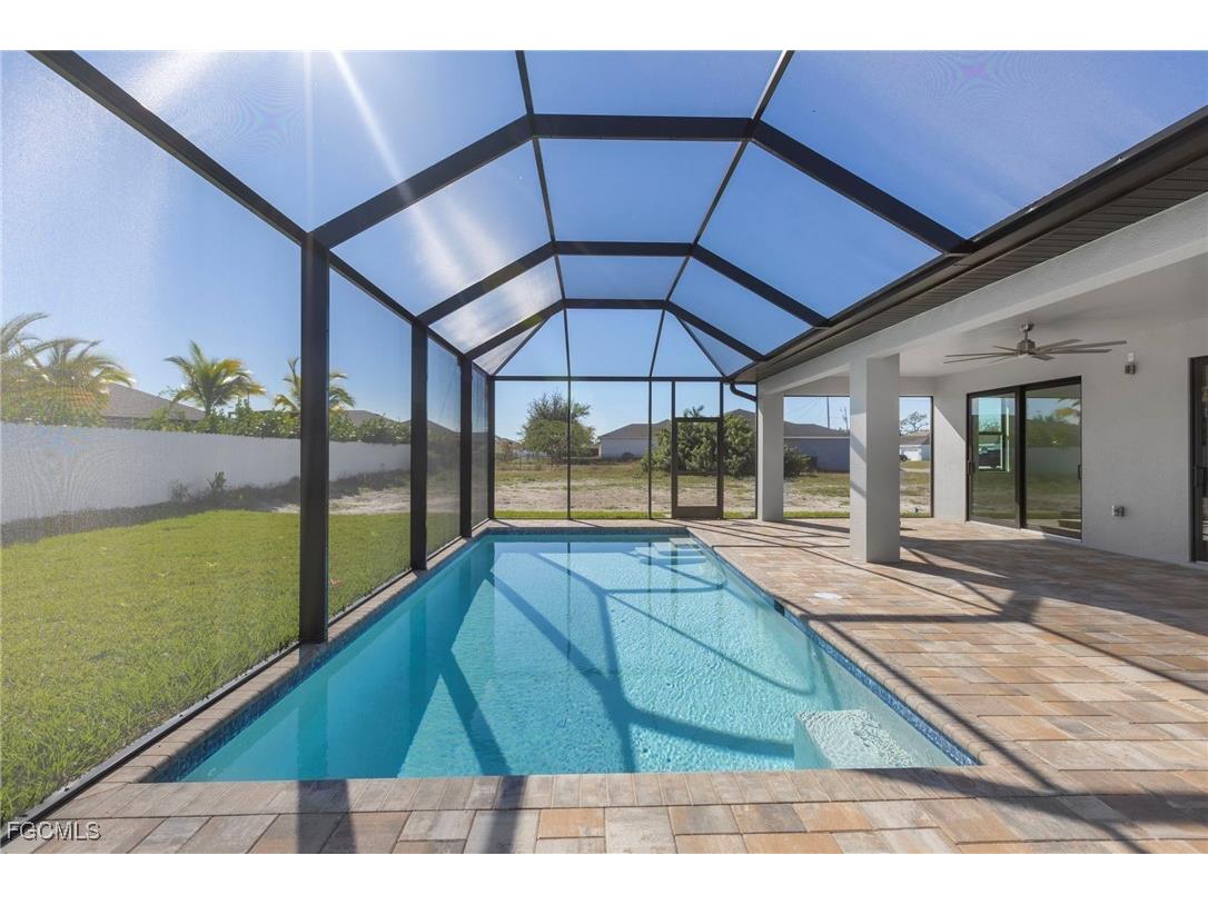 305 NW 15th Place Cape Coral FL 33993 2026003481 image38
