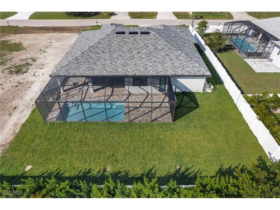 305 NW 15th Place Cape Coral FL 33993 2026003481 image39