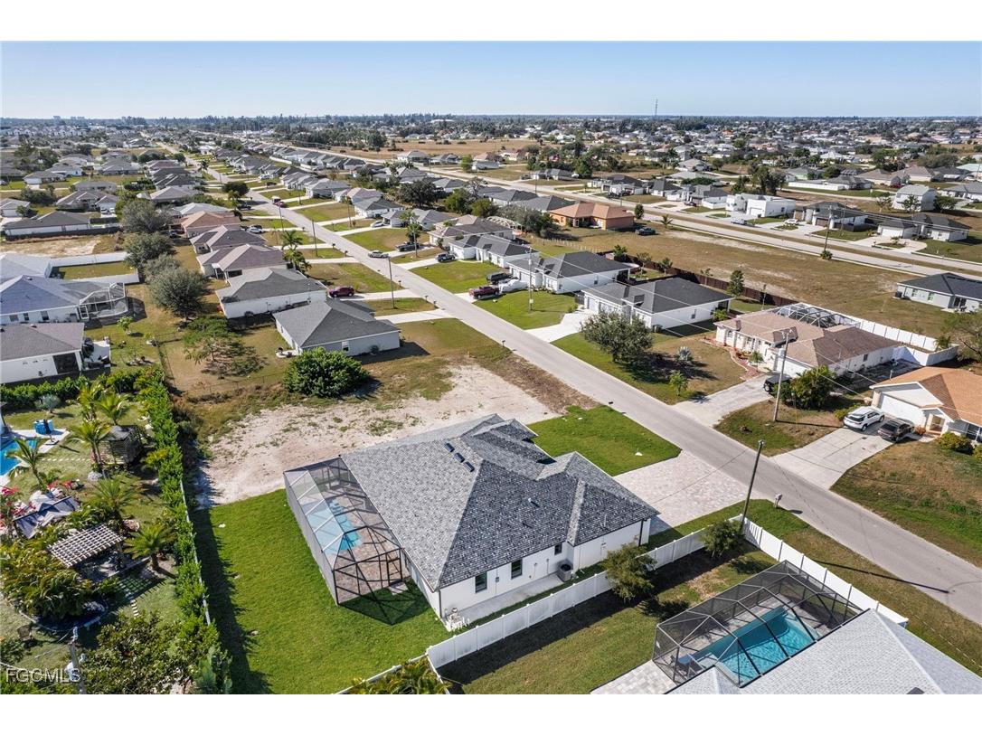 305 NW 15th Place Cape Coral FL 33993 2026003481 image40