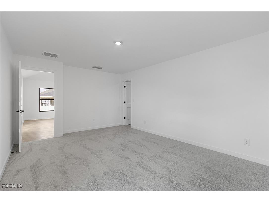 305 NW 21st Street Cape Coral FL 33993 2025009082 image10