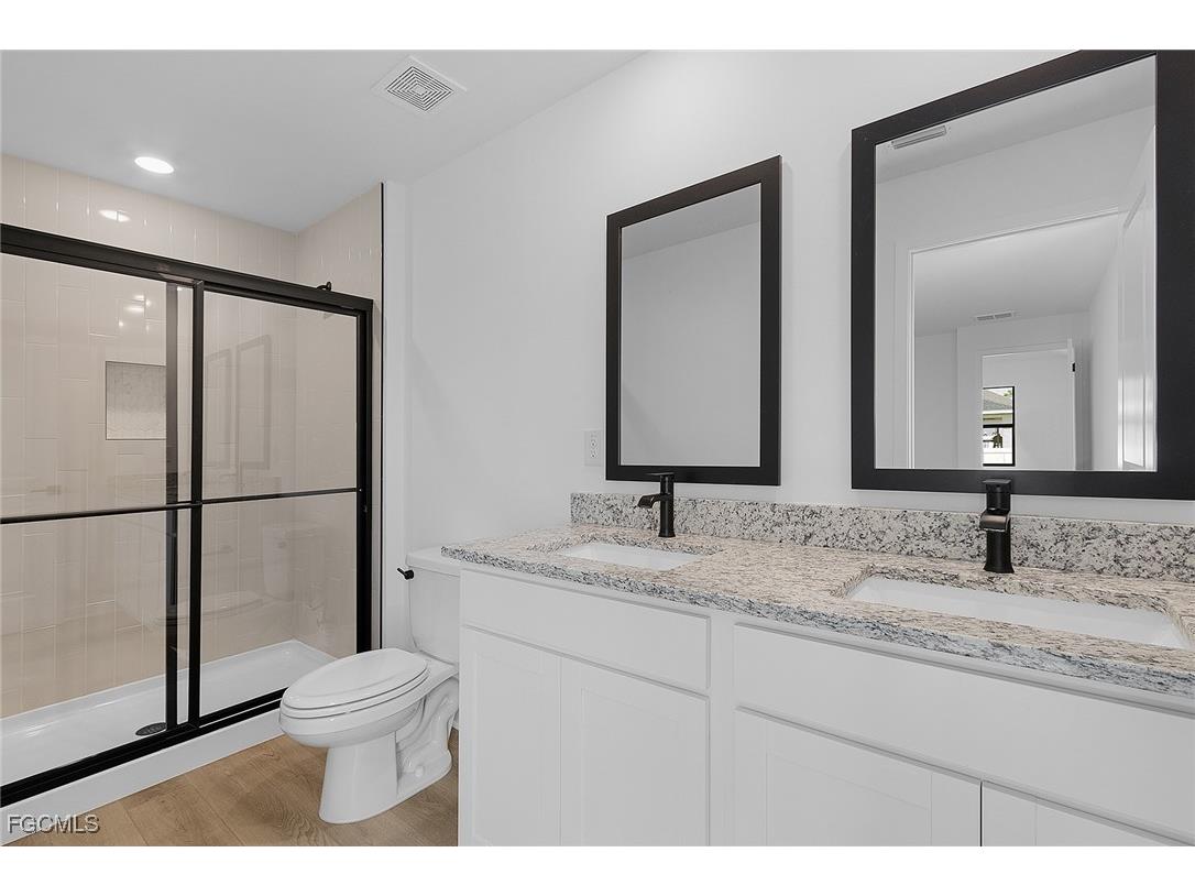 305 NW 21st Street Cape Coral FL 33993 2025009082 image11