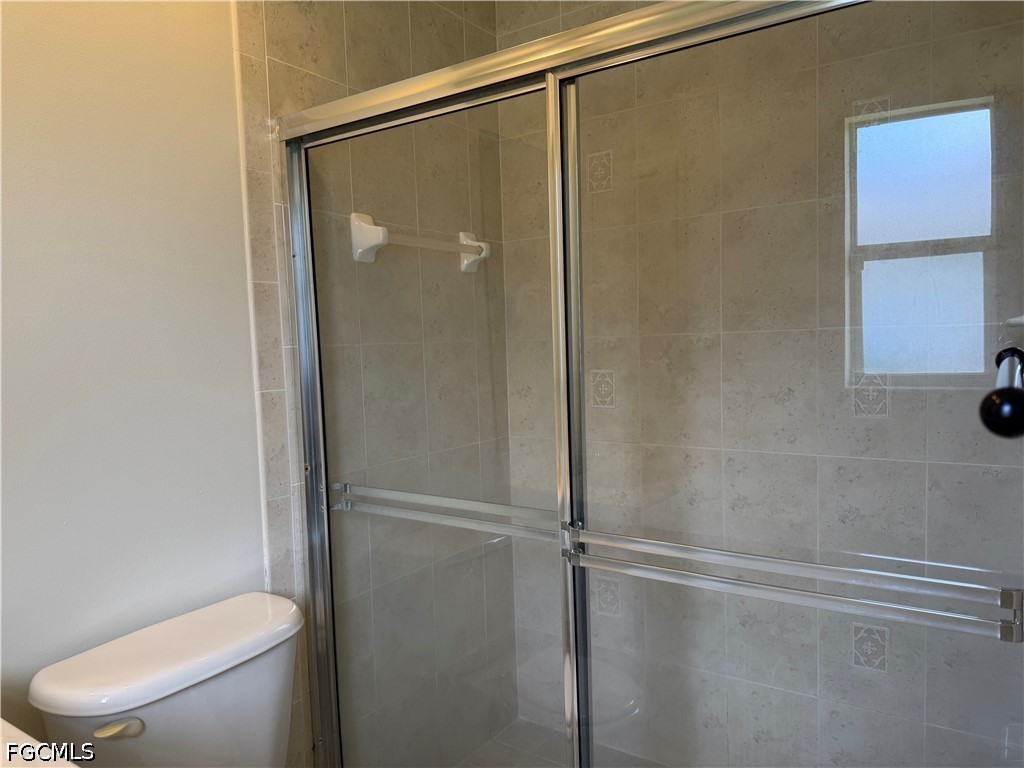 305 NW 22nd Place Cape Coral FL 33993 2026027680 image10