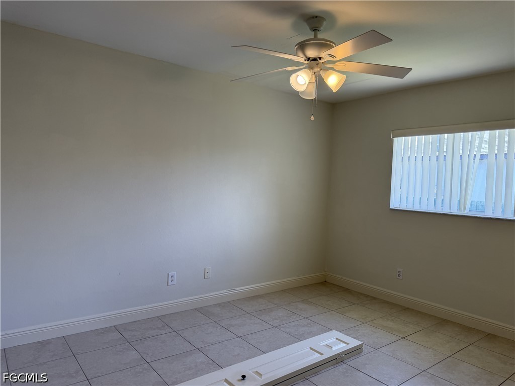 305 NW 22nd Place Cape Coral FL 33993 2026027680 image13