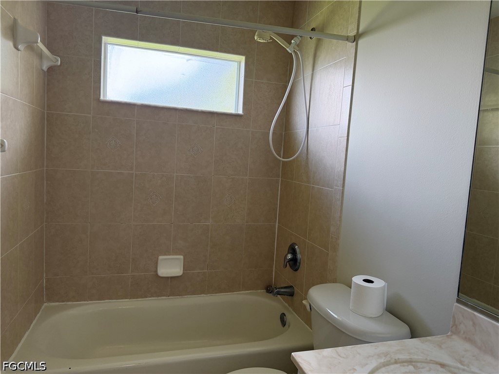 305 NW 22nd Place Cape Coral FL 33993 2026027680 image15