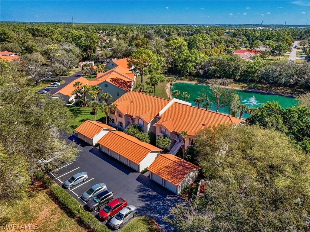 305 Robin Hood Circle #101 Naples FL 34104 226008337 image2