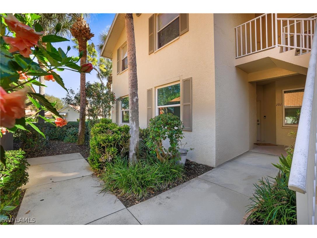 305 Robin Hood Circle #101 Naples FL 34104 226008337 image21
