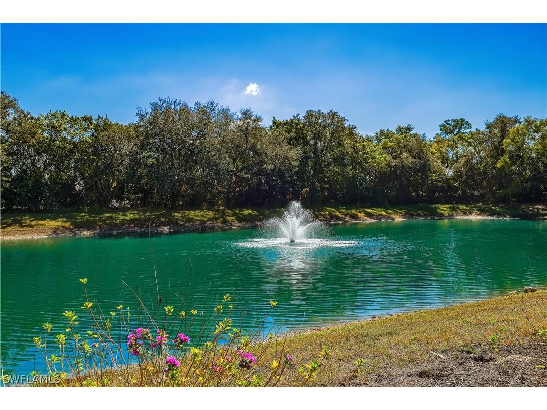 305 Robin Hood Circle #101 Naples FL 34104 226008337 image24