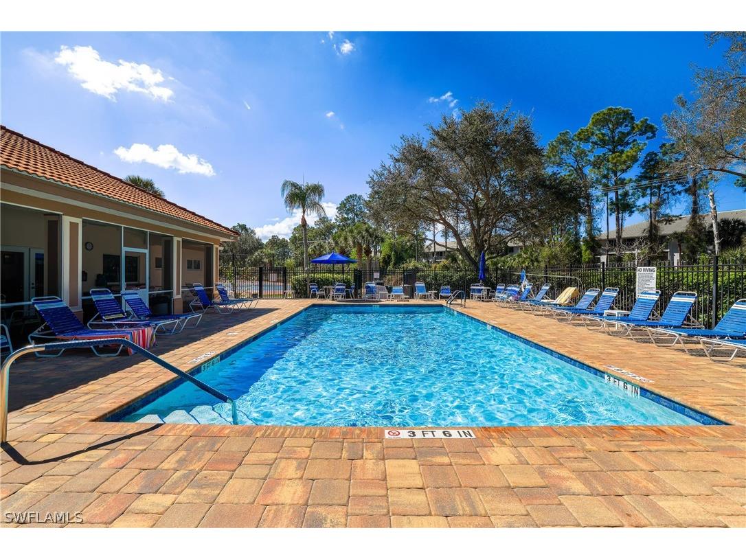 305 Robin Hood Circle #101 Naples FL 34104 226008337 image27