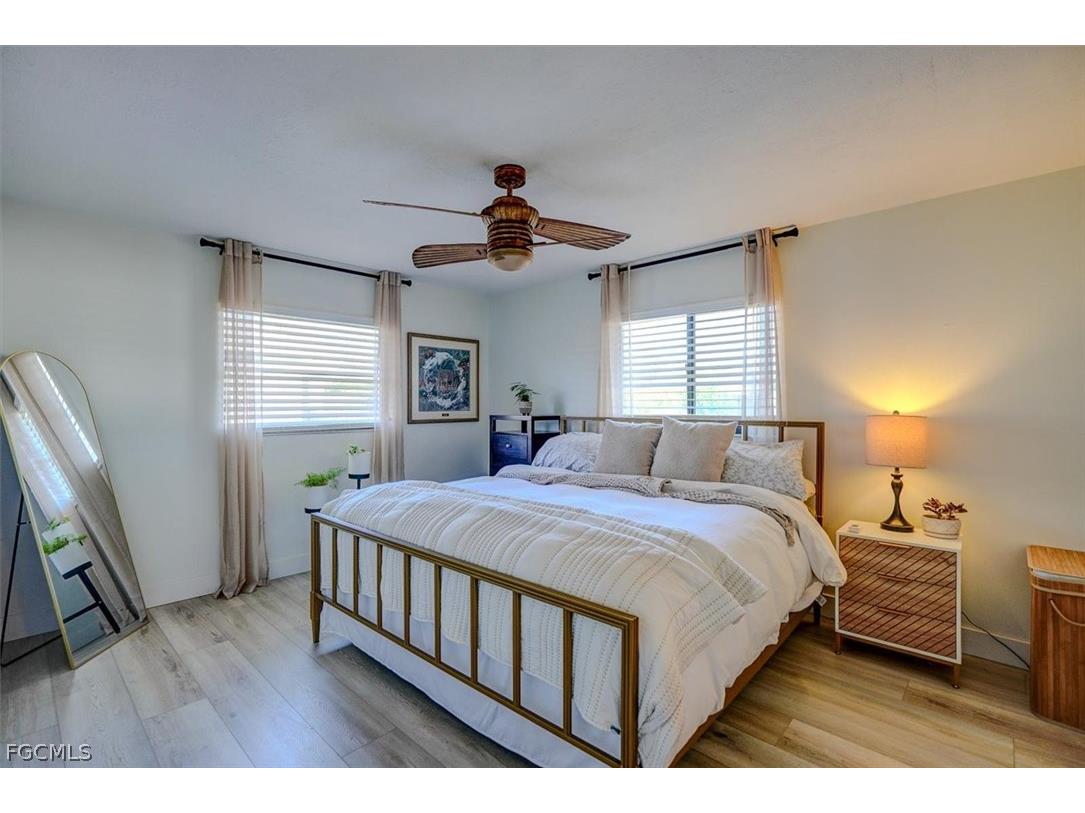 305 SE 14th Terrace Cape Coral FL 33990 2026006674 image23