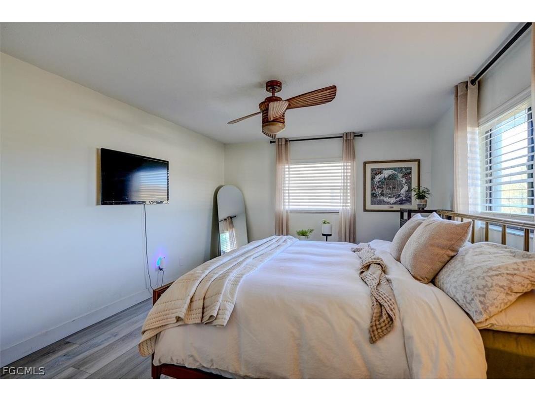 305 SE 14th Terrace Cape Coral FL 33990 2026006674 image24