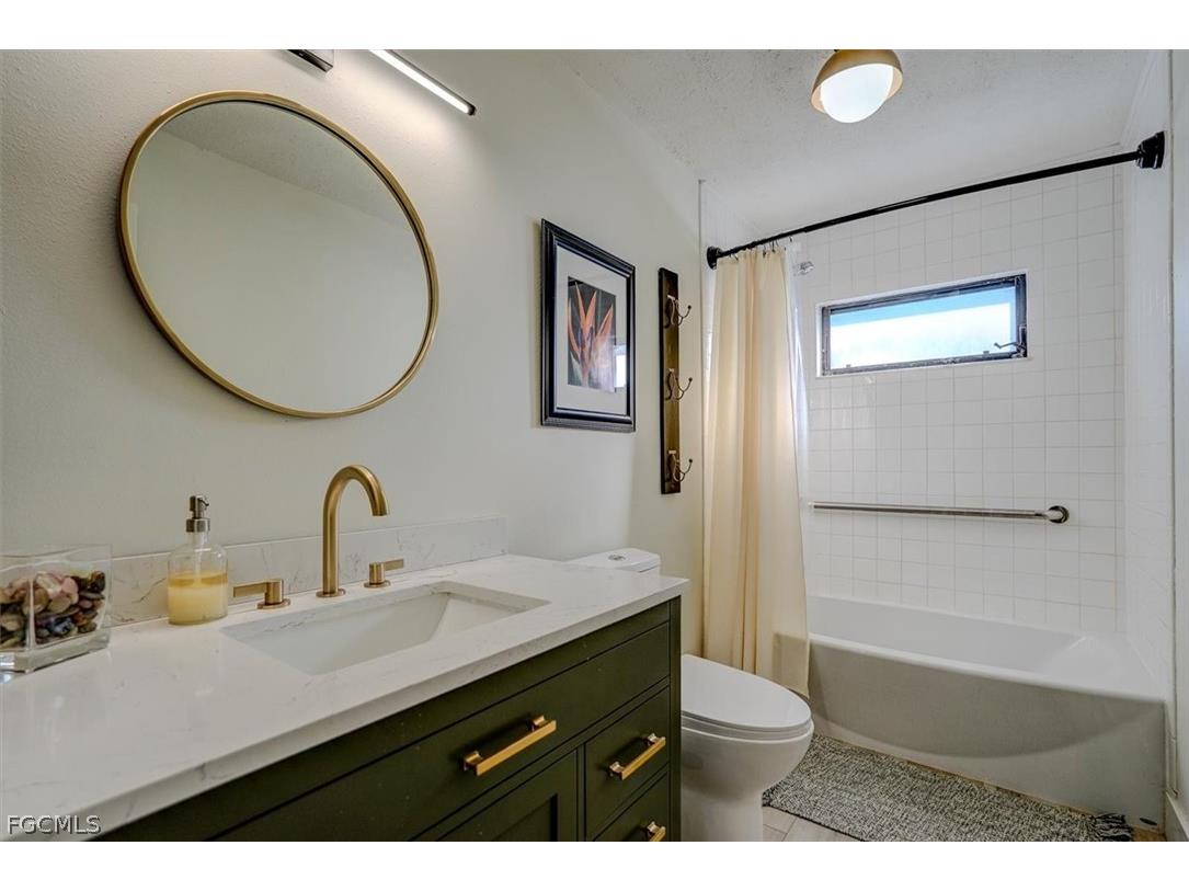 305 SE 14th Terrace Cape Coral FL 33990 2026006674 image33