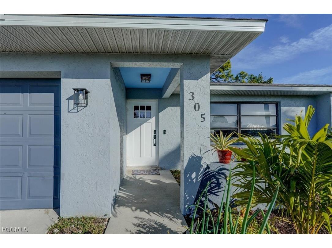 305 SE 14th Terrace Cape Coral FL 33990 2026006674 image4