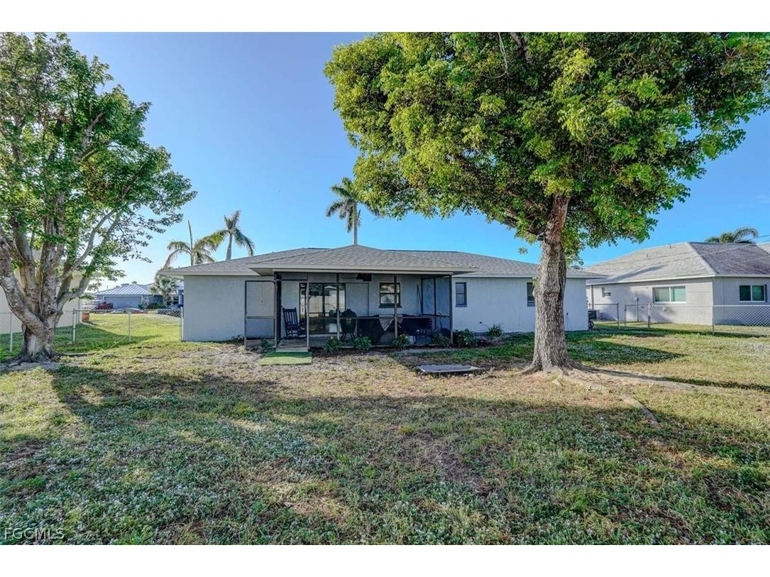 305 SE 14th Terrace Cape Coral FL 33990 2026006674 image40