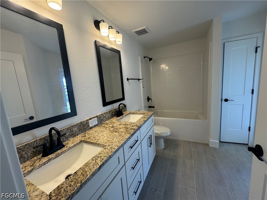 305 SE 2nd Street Cape Coral FL 33990 2026018031 image15
