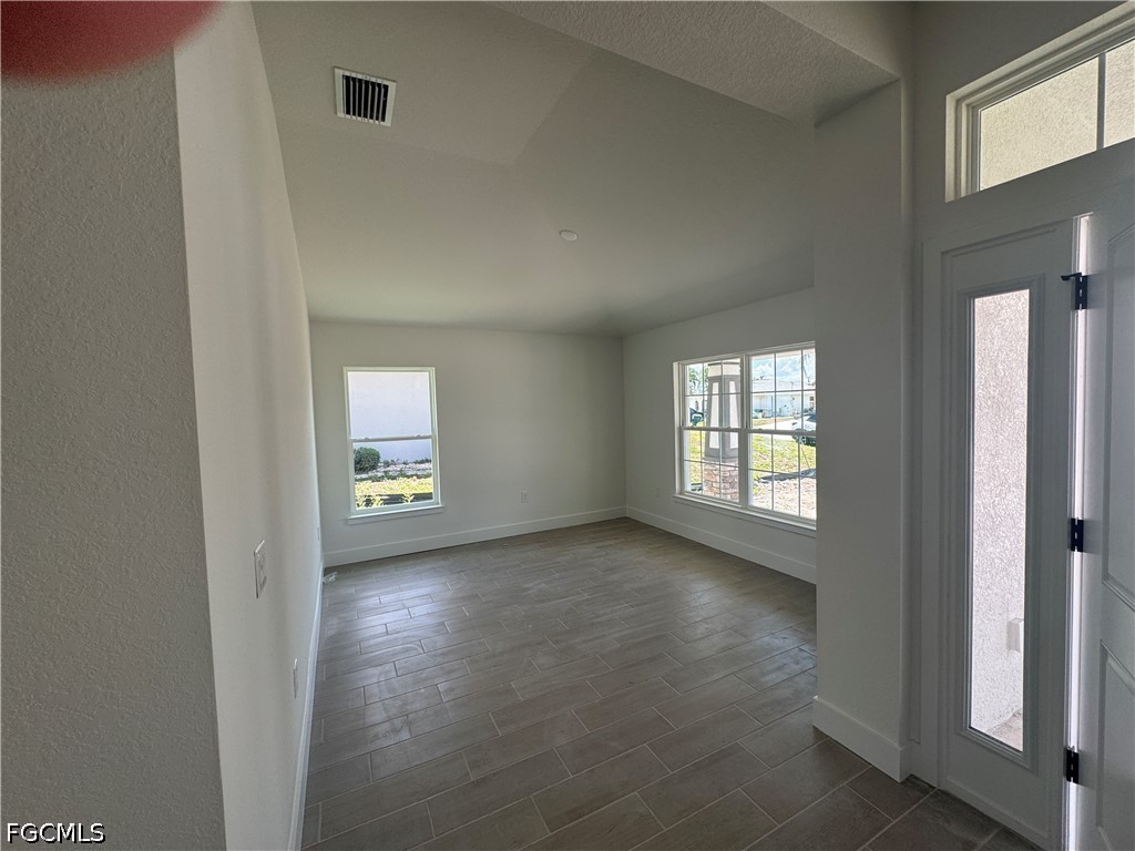 305 SE 2nd Street Cape Coral FL 33990 2026018031 image23