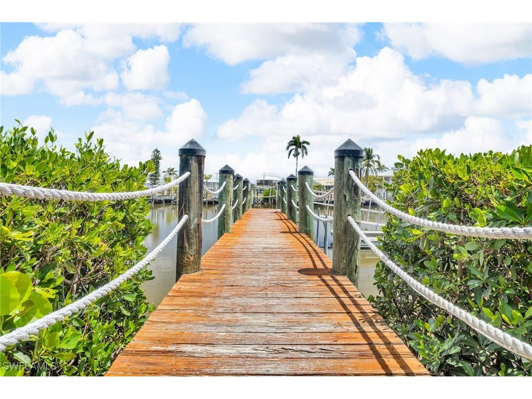 305 Storter Avenue N #5 Everglades City FL 34139 225039822 image33