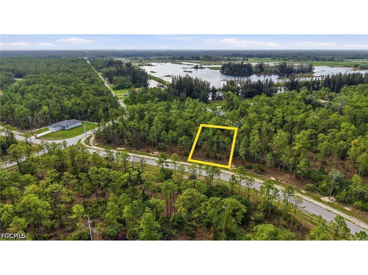 305 Woodburn Drive Lehigh Acres FL 33972 2026024473 image1