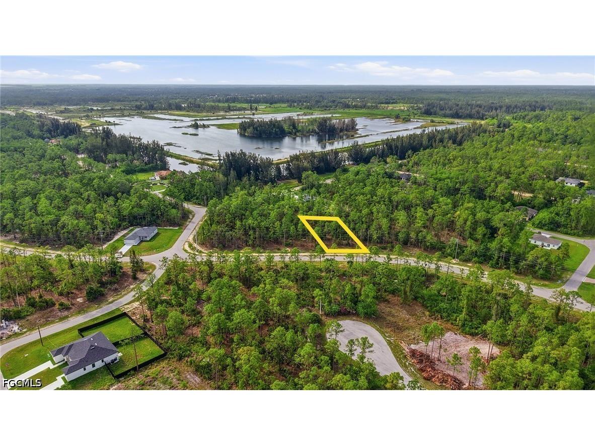 305 Woodburn Drive Lehigh Acres FL 33972 2026024473 image8