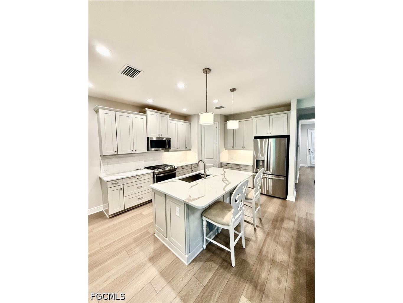 3050 Heritage Pines Drive Fort Myers FL 33905 2026021092 image3
