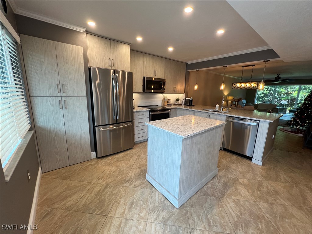 3051 Sandpiper Bay Circle #I102 Naples FL 34112 225082299 image1