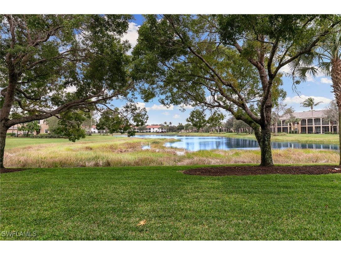 3053 Aviamar Circle #8-102 Naples FL 34114 226001927 image30