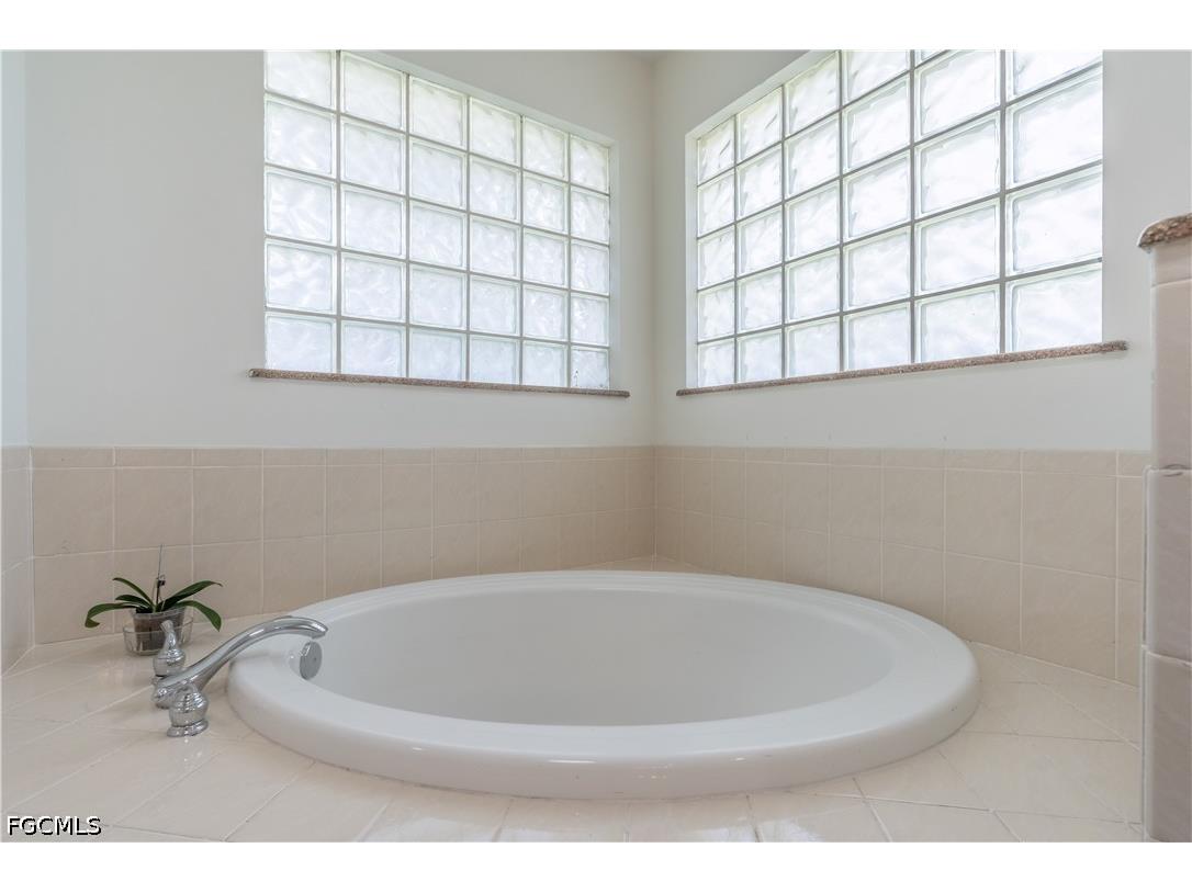 3054 44th Street SW Naples FL 34116 2026022279 image5