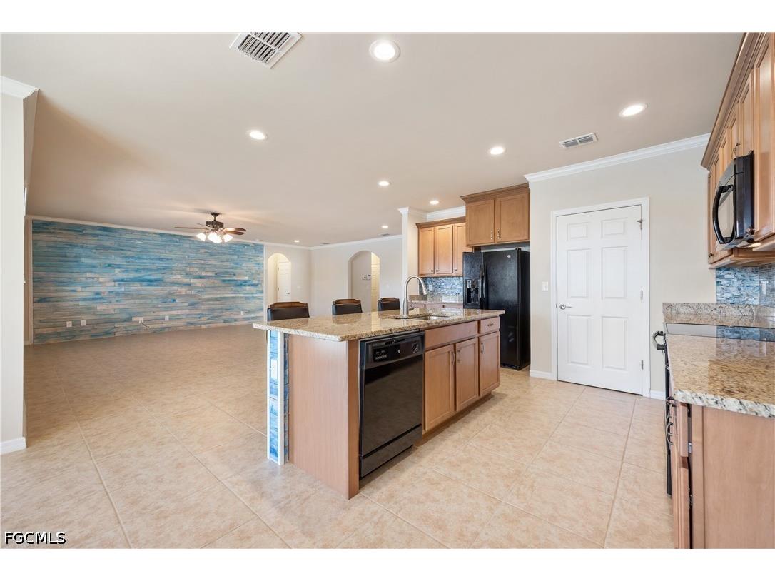 3055 Apple Blossom Drive Alva FL 33920 2026018347 image13