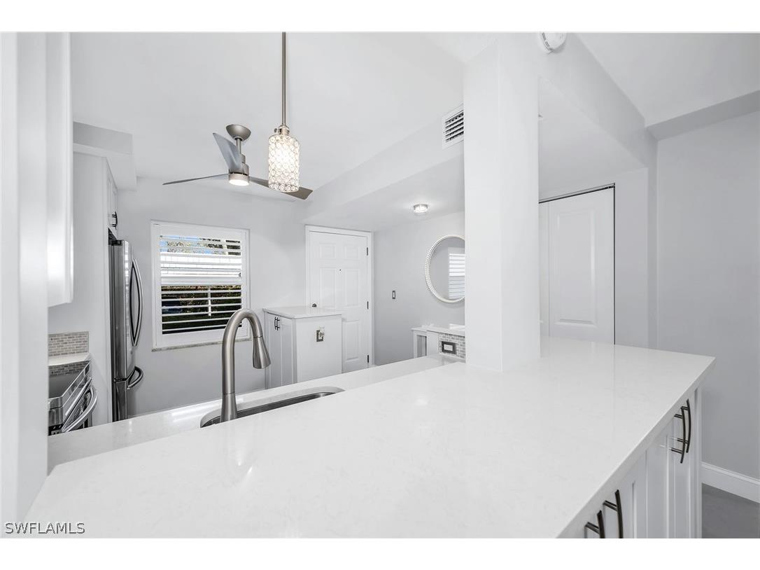 3055 Riviera Drive #102 Naples FL 34103 226008615 image13