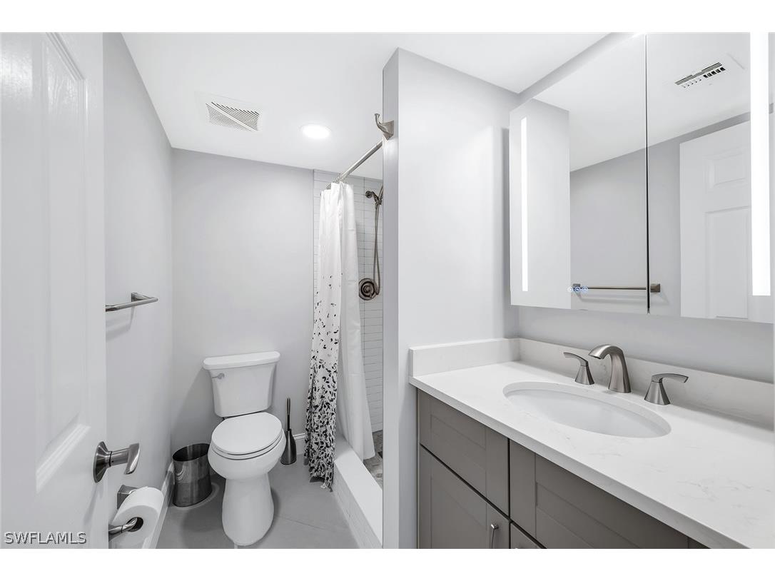 3055 Riviera Drive #102 Naples FL 34103 226008615 image22
