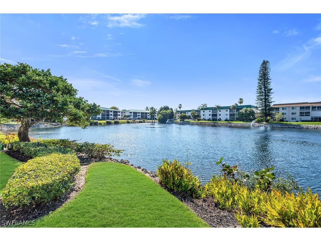 3055 Riviera Drive #102 Naples FL 34103 226008615 image28
