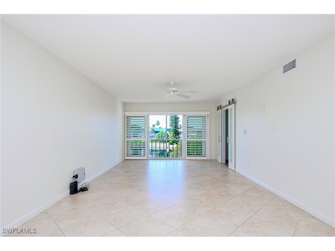 3055 Riviera Drive #306 Naples FL 34103 225082377 image10