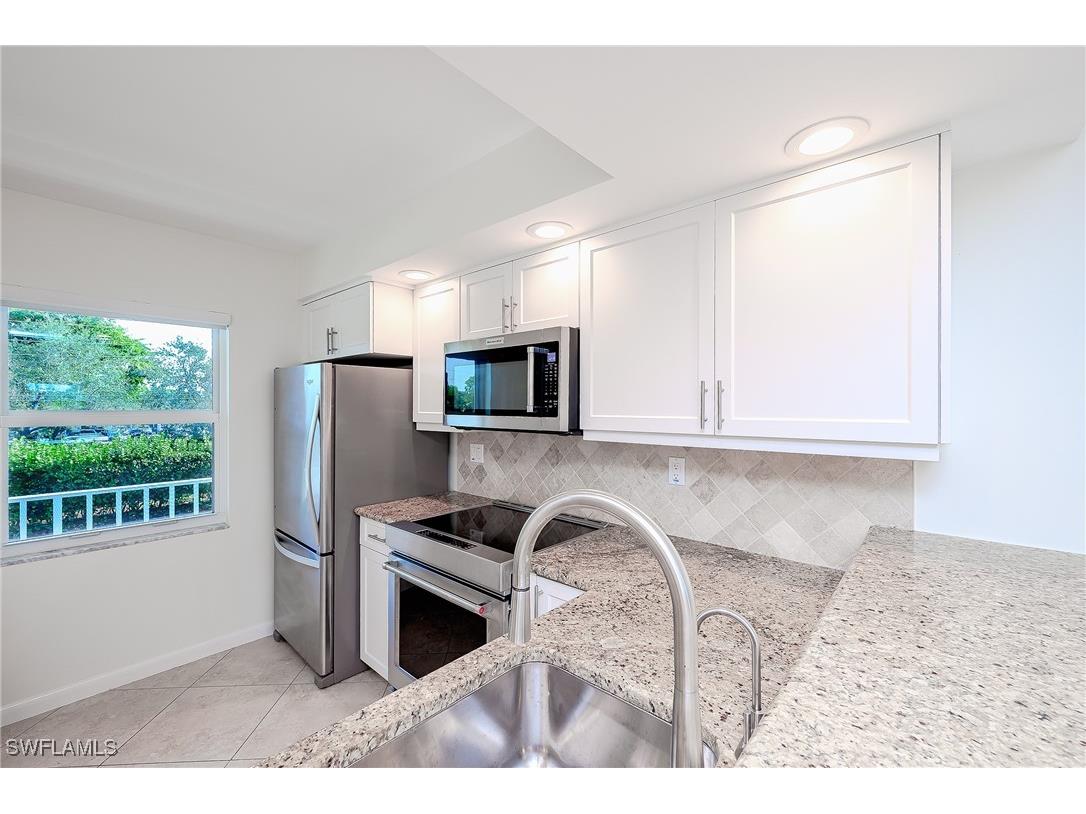 3055 Riviera Drive #306 Naples FL 34103 225082377 image11