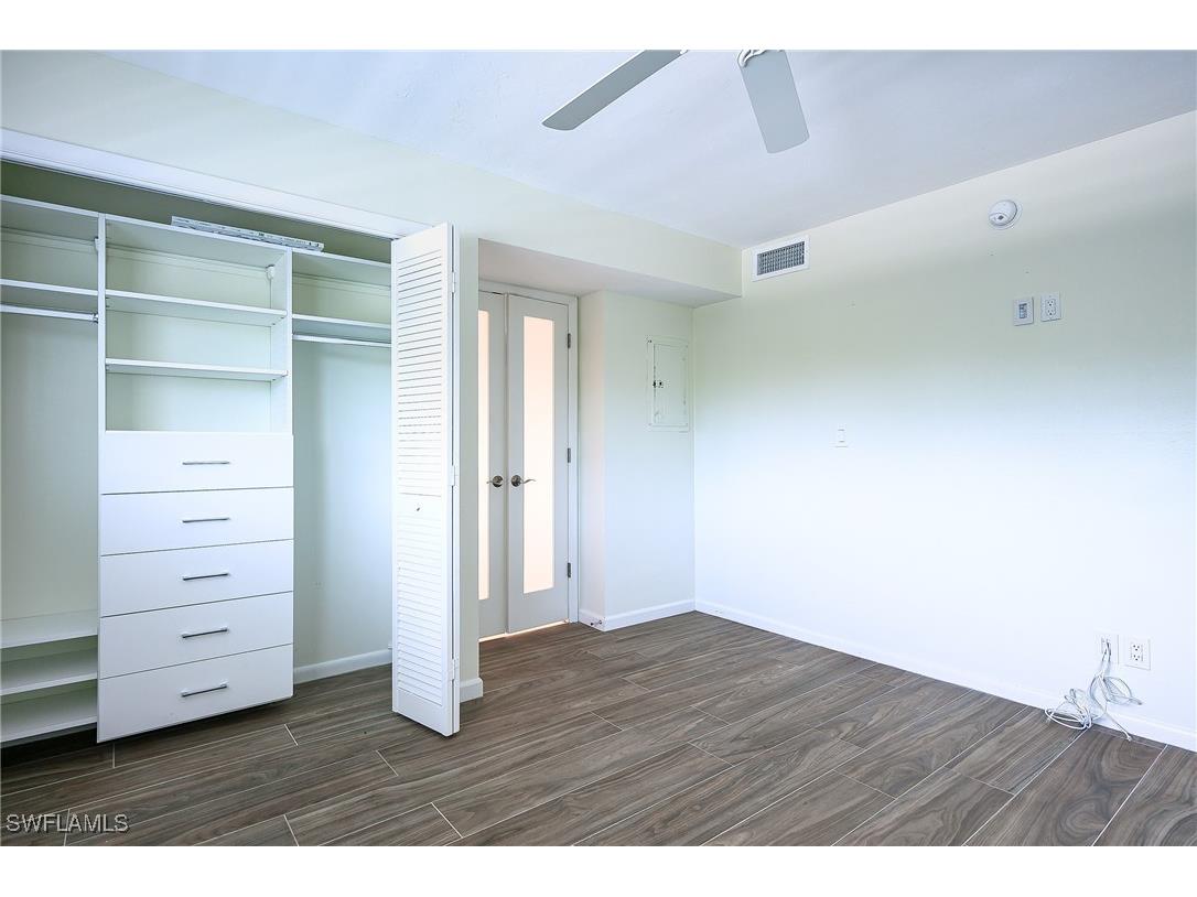 3055 Riviera Drive #306 Naples FL 34103 225082377 image14