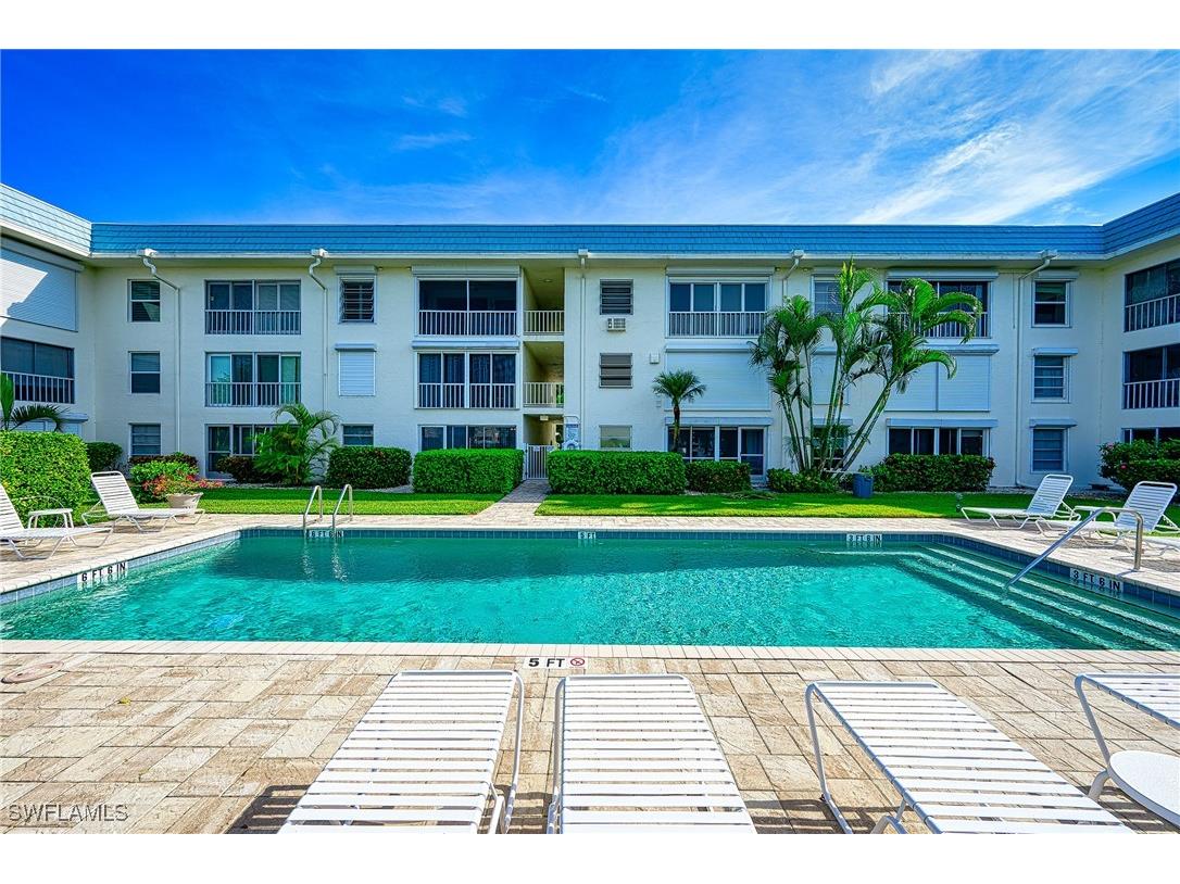 3055 Riviera Drive #306 Naples FL 34103 225082377 image4