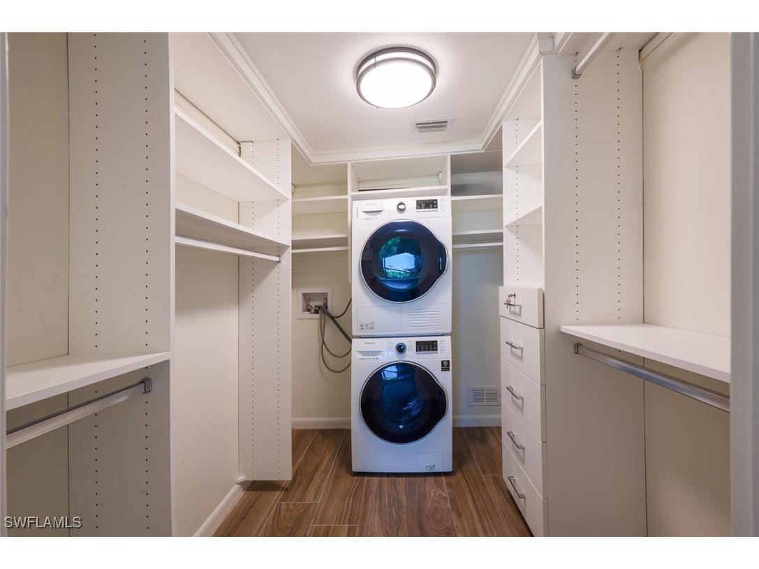 3055 Riviera Drive #306 Naples FL 34103 226004852 image12