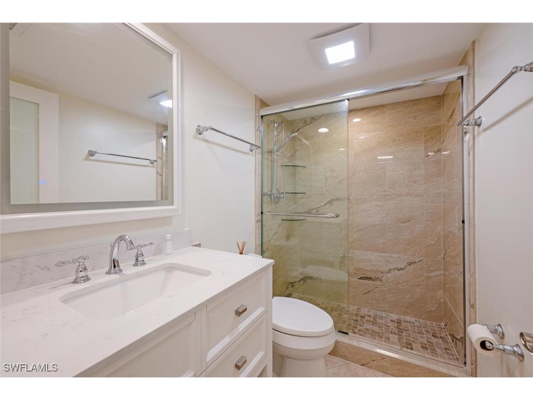 3055 Riviera Drive #306 Naples FL 34103 226004852 image15