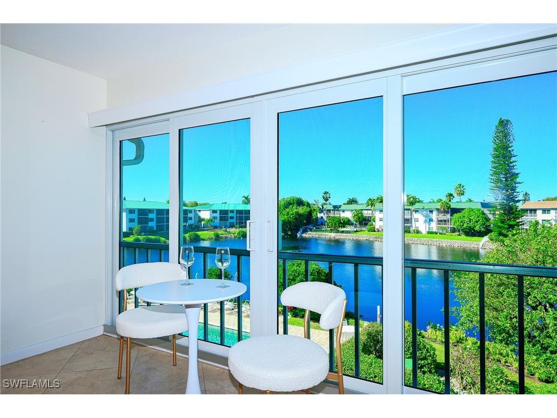 3055 Riviera Drive #306 Naples FL 34103 226004852 image16