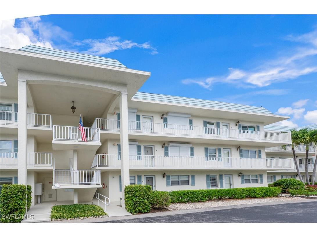 3055 Riviera Drive #306 Naples FL 34103 226004852 image26