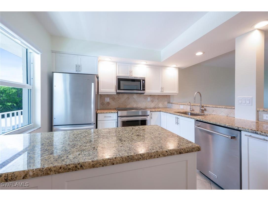 3055 Riviera Drive #306 Naples FL 34103 226004852 image4