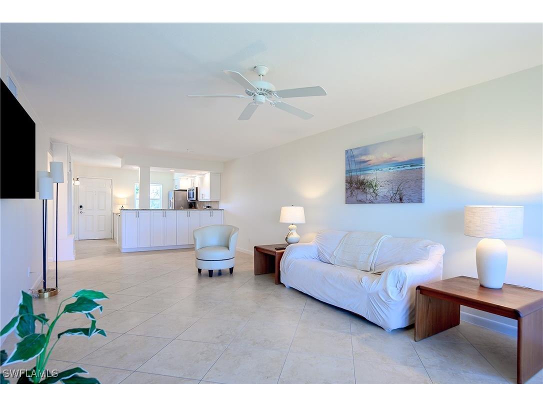 3055 Riviera Drive #306 Naples FL 34103 226004852 image6