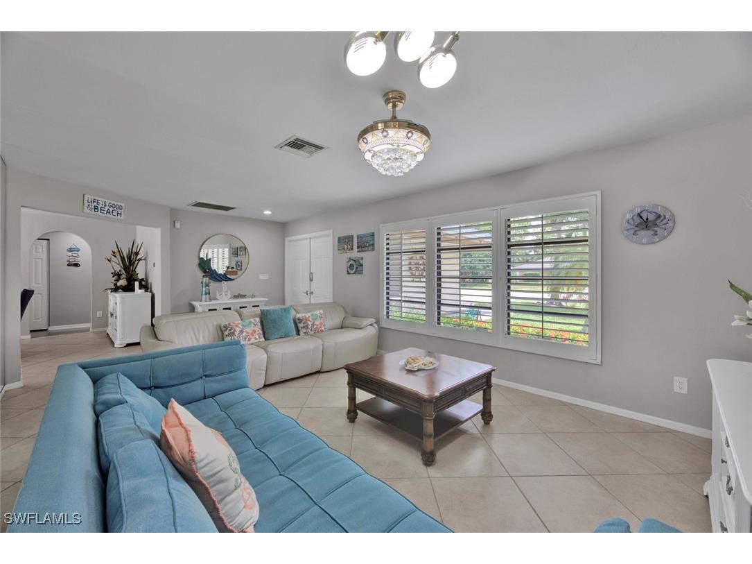 3055 Round Table Court Naples FL 34112 225065205 image7