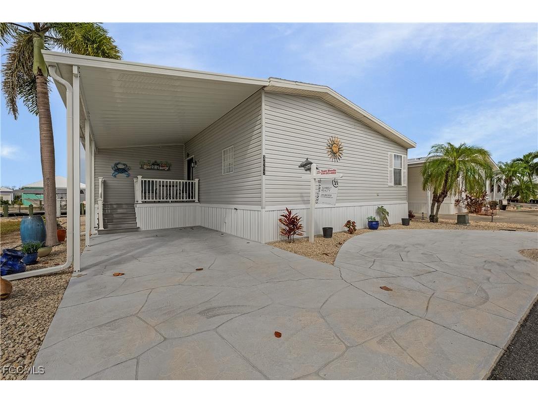 3057 Sloop Lane Saint James City FL 33956 2025012322 image1