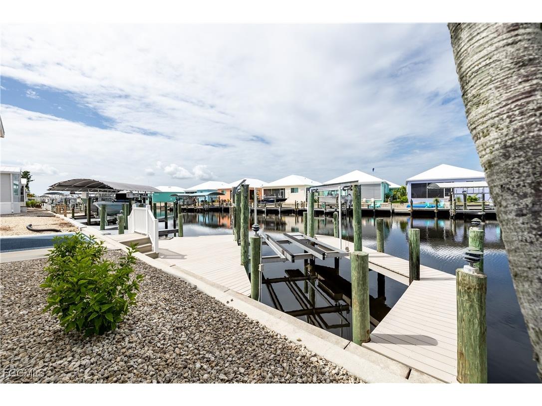 3057 Sloop Lane Saint James City FL 33956 2025012322 image6