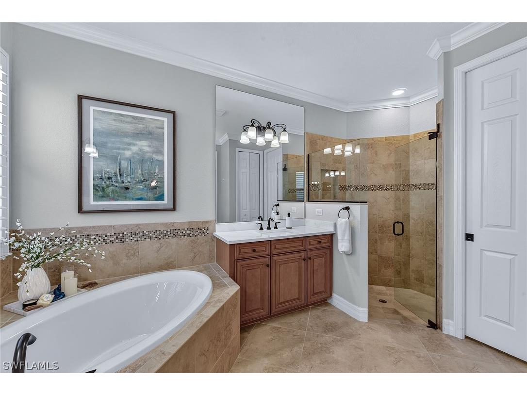 3058 Aviamar Circle Naples FL 34114 225019408 image14