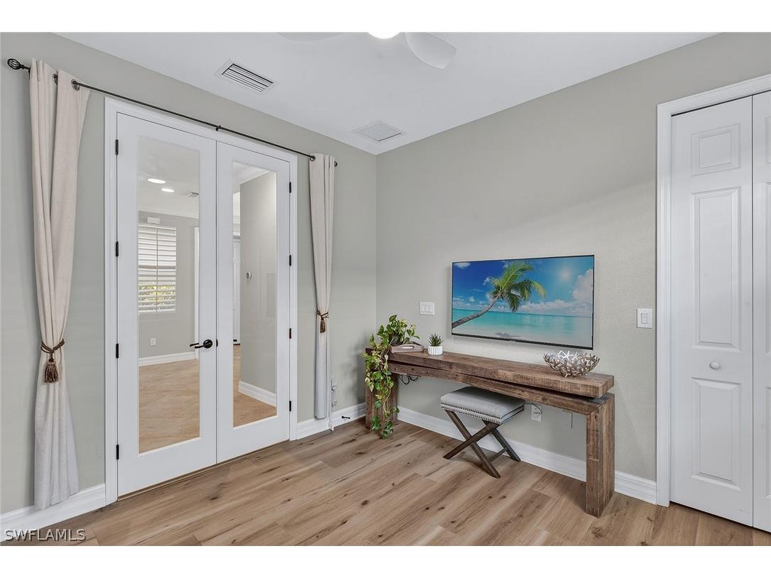 3058 Aviamar Circle Naples FL 34114 225019408 image18