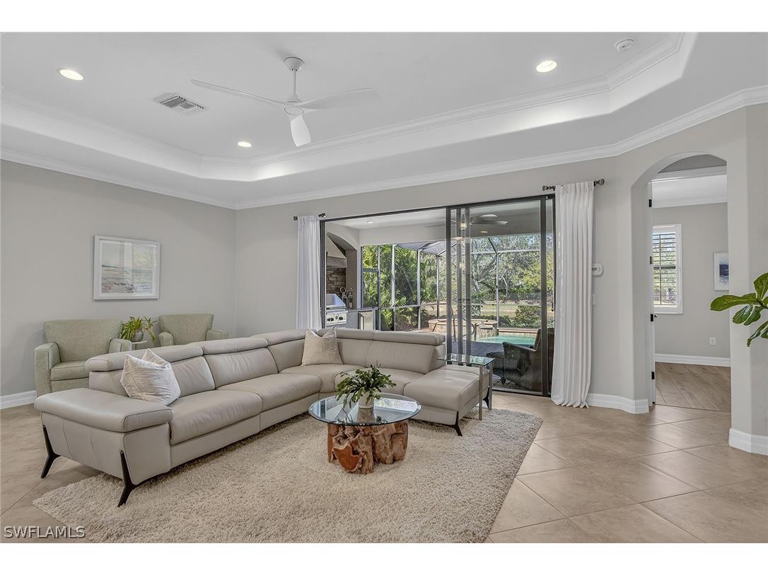 3058 Aviamar Circle Naples FL 34114 225019408 image4